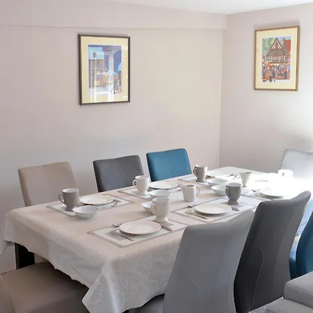 Apartment Le Dolder De Luxe Classe 4 Etoiles Au Coeur Des Remparts De - Animaux De Compagnie Acceptes