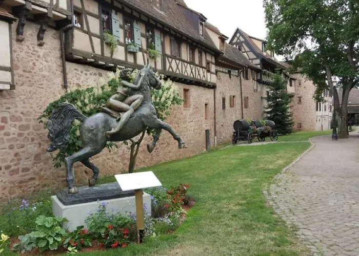 Le Dolder De Luxe Classe 4 Etoiles Au Coeur Des Remparts De - Animaux De Compagnie Acceptes Riquewihr